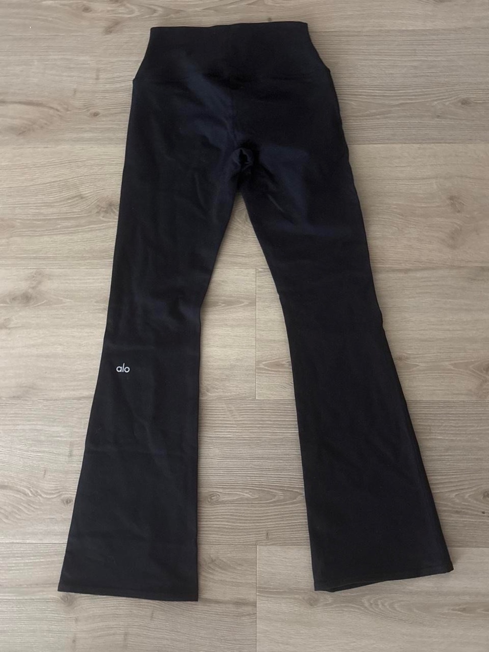 ALO Yoga Black Flare Wide-Leg Jeans